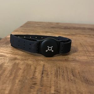 Orange theory heart rate monitor with charger
